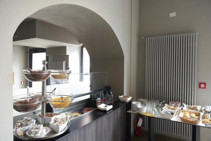 Due Guerrieri Mantova Hotel Exterior photo